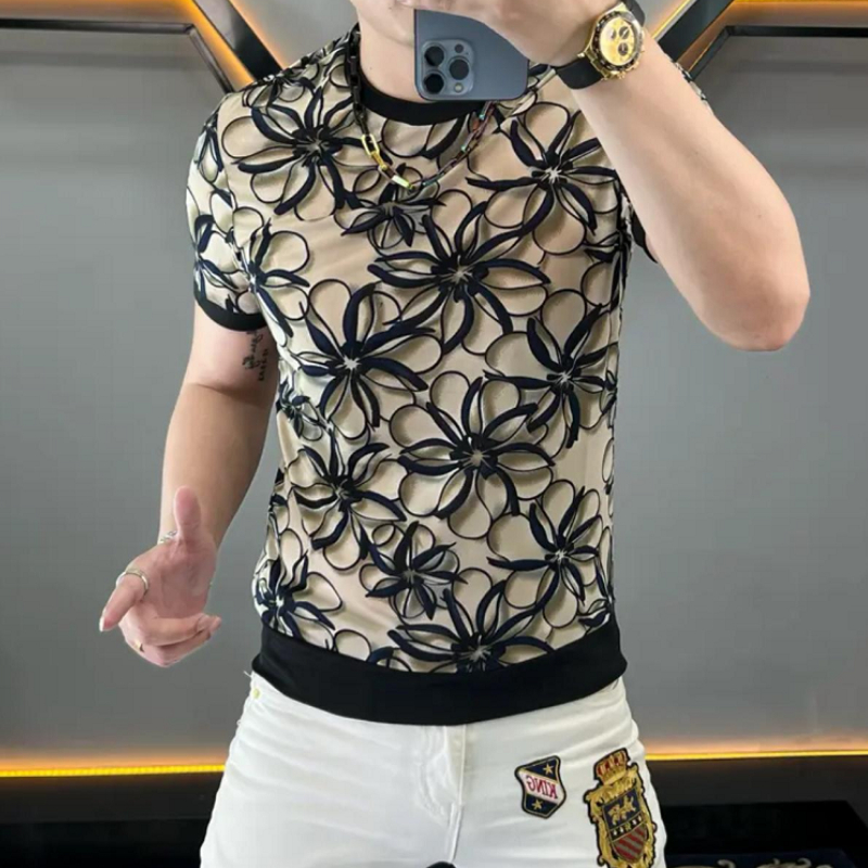 Streetwear Brand With Flowers - T-shirt fiore di seta ghiaccio di