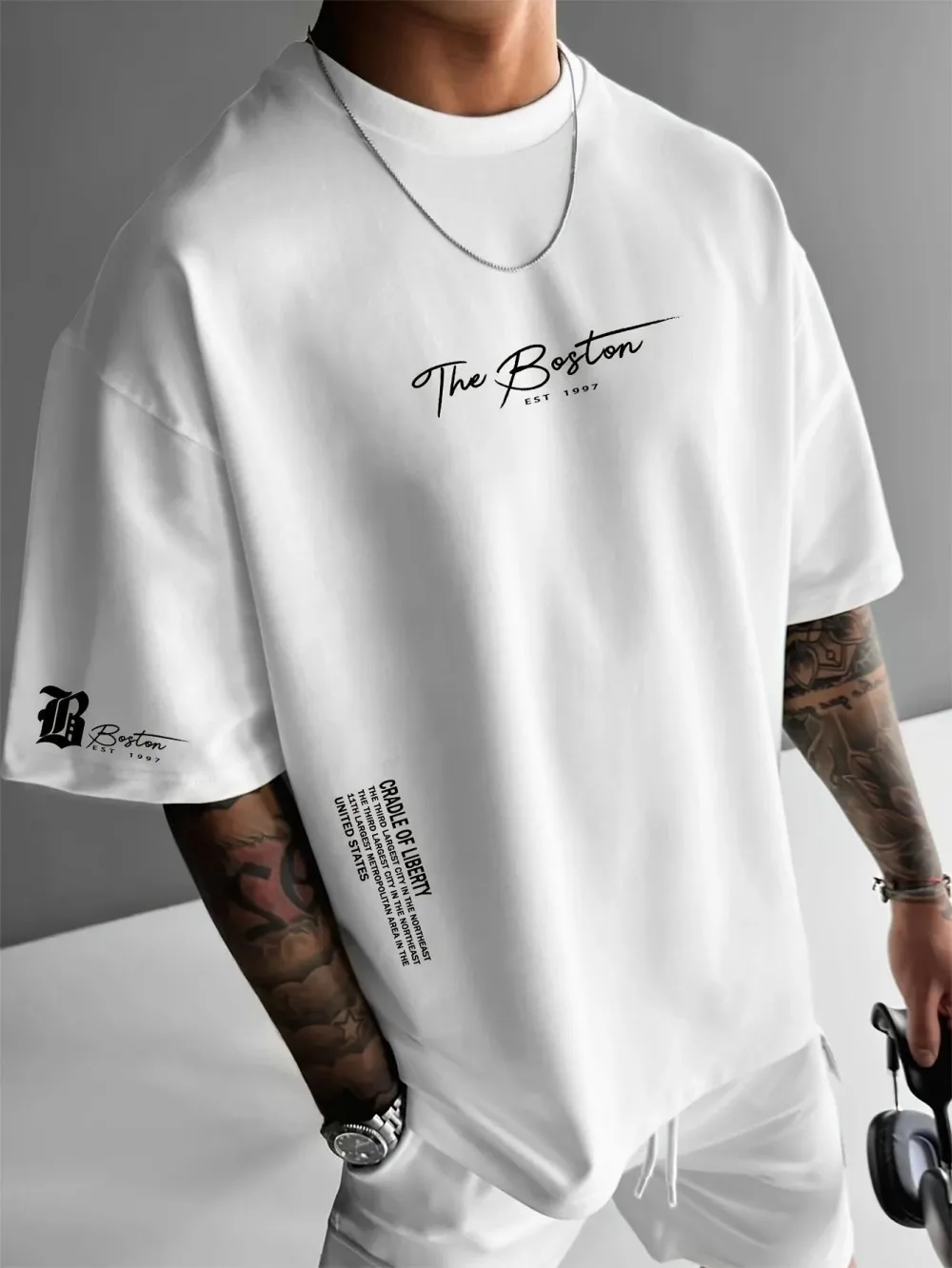 L'ultima T-shirt di lusso da u - Quality Streetwear Brand recensione e prezzo
