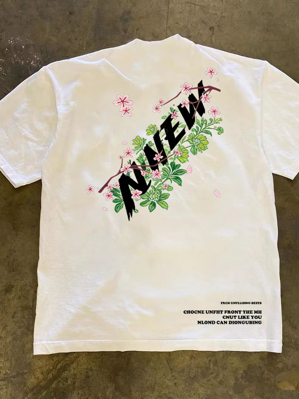 T-shirt a maniche corte in pur - Streetwear Brand With Flowers recensione e prezzo
