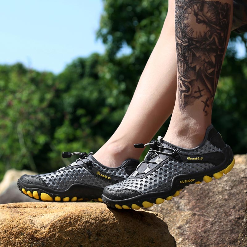 Trekking mountain scarpe sport - Off White Streetwear Brand recensione e prezzo
