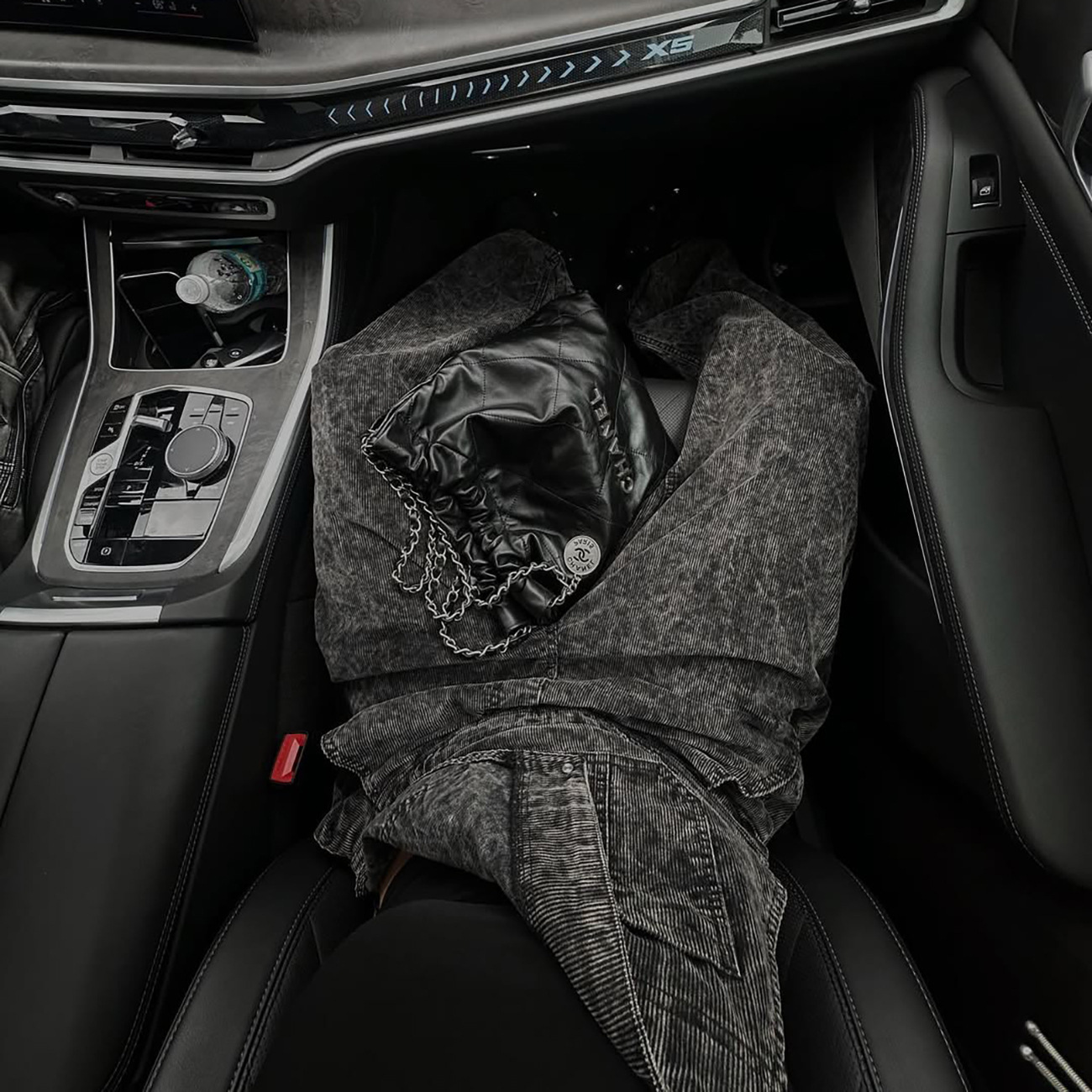 I nuovi pantaloni a gamba larg - Streetwear High End Brand recensione e prezzo